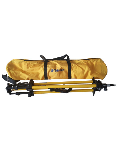 Tripod s centračnou tyčou pre stabilizáciu bázy