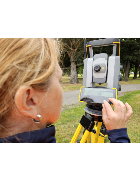 Odolný smartfón Trimble TDC6